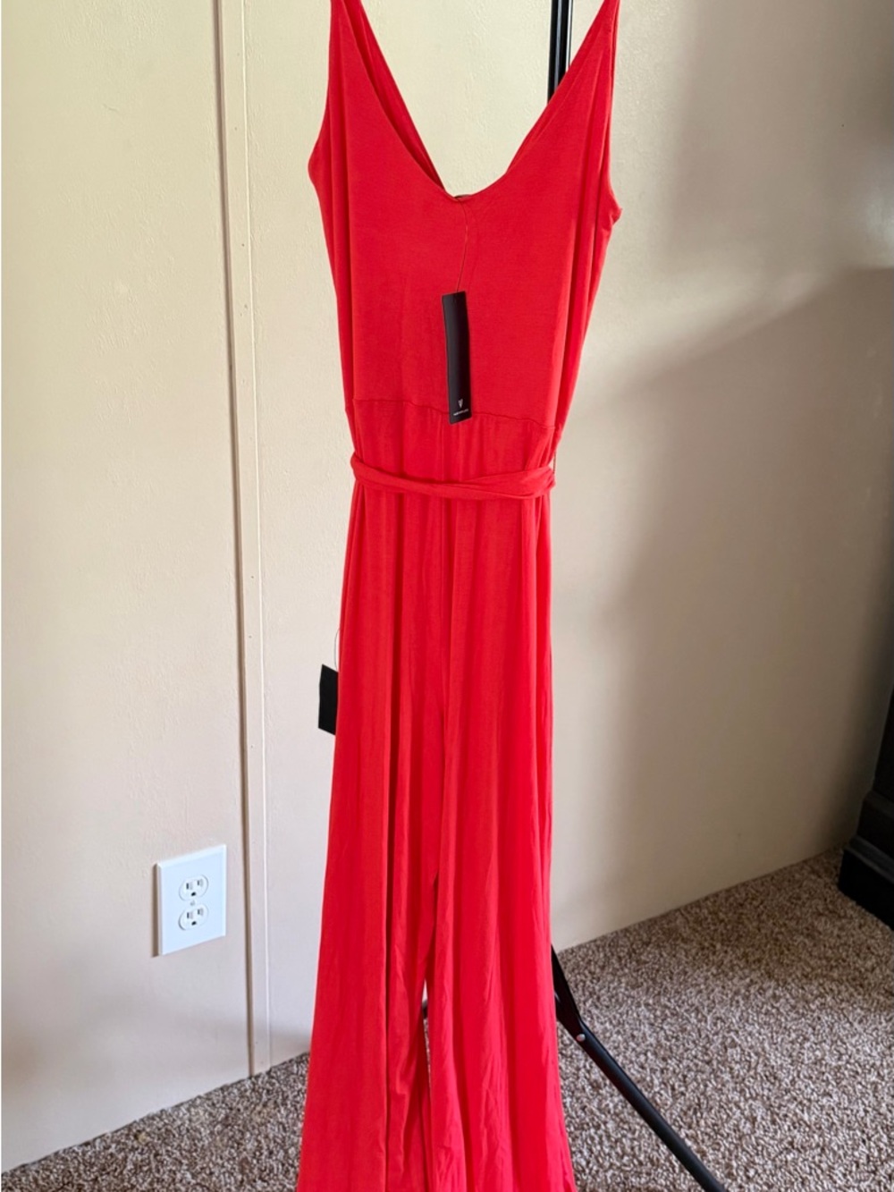 NWT Lulu's Just Breathe Date Night V-Neck Jumpsuit w/ Tie Waist Size Small - Picture 3 of 6